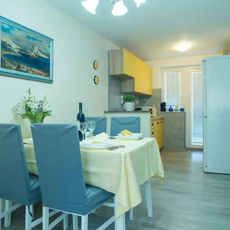 Jasnica By Interhome * מאלינסקה