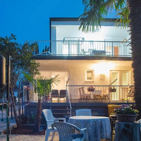 Jasnica By Interhome בית נופש מאלינסקה